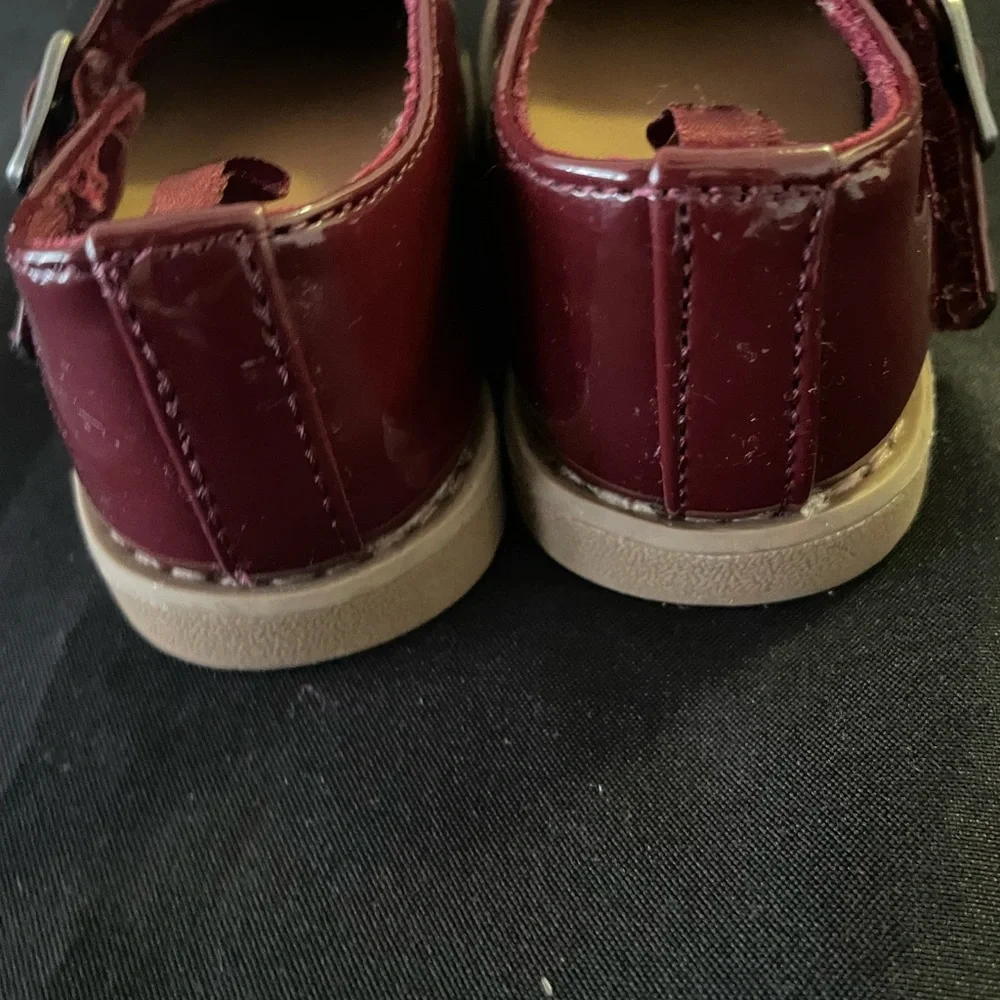 Old Navy Little Girl Patent Leather Mary Jane Burgundy Shoes Size‎ 7 Kids